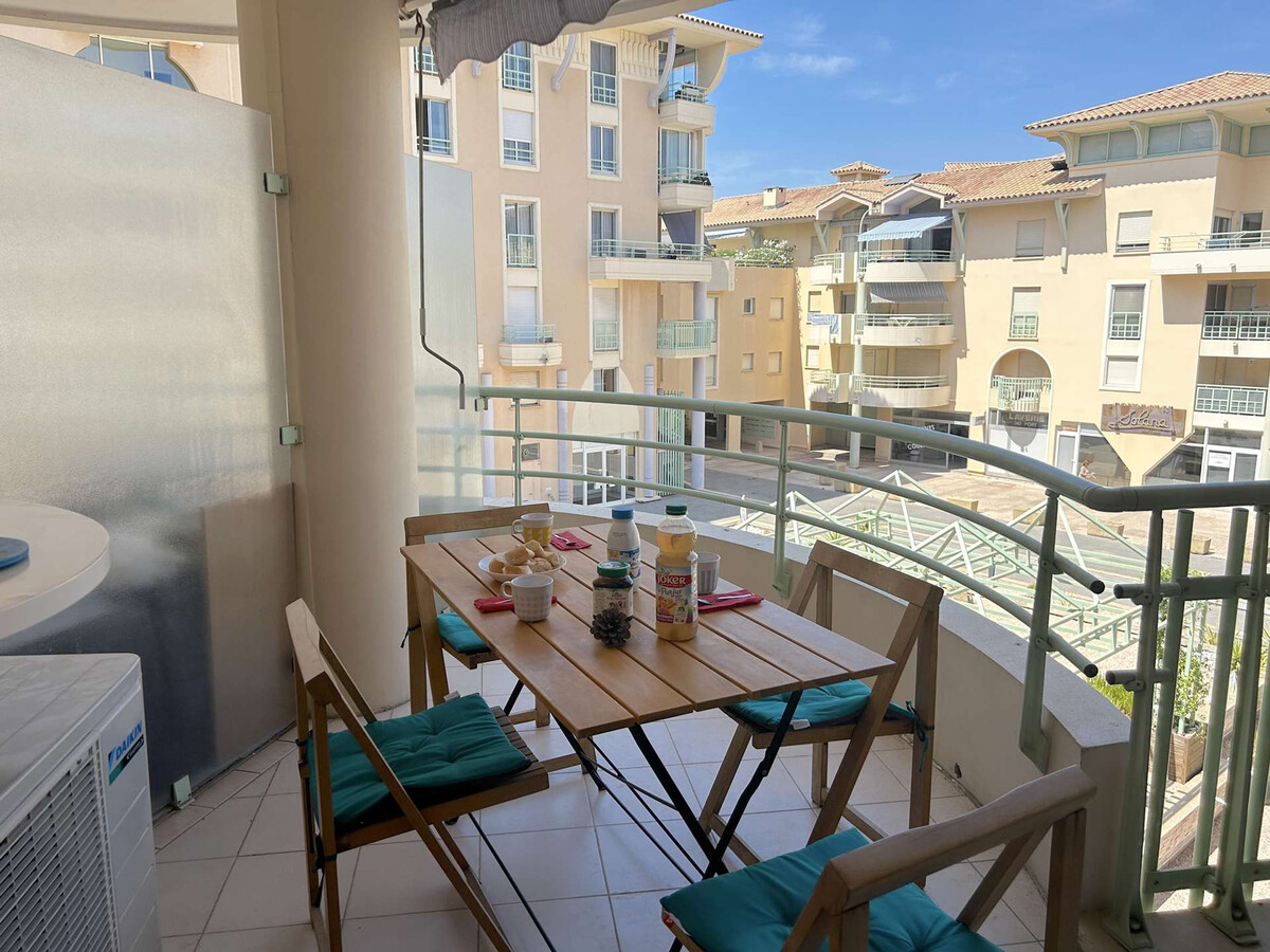 Appartement avec terrasse à 50m de la plage, Fréjus - Photo 11