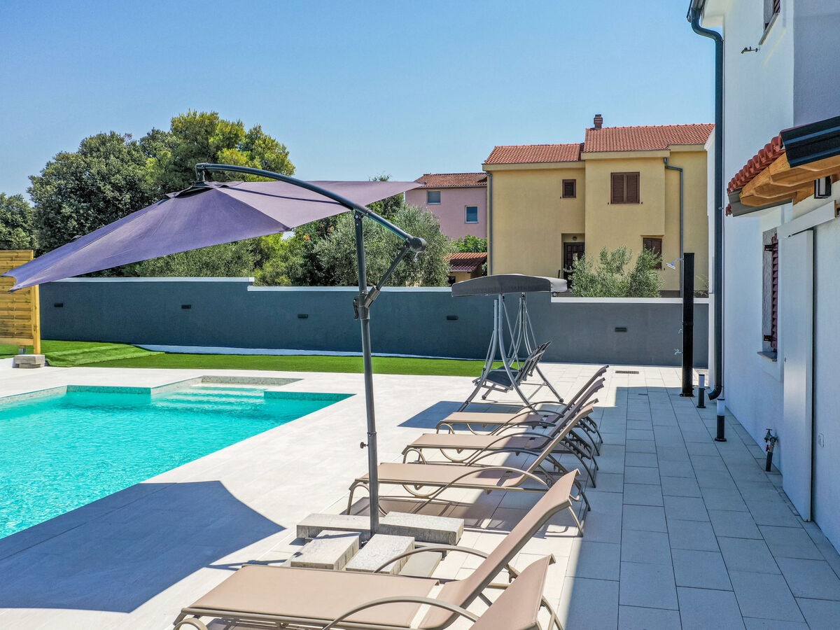 Maison Sonja avec piscine chauffée à Biograd na Moru - Photo 10