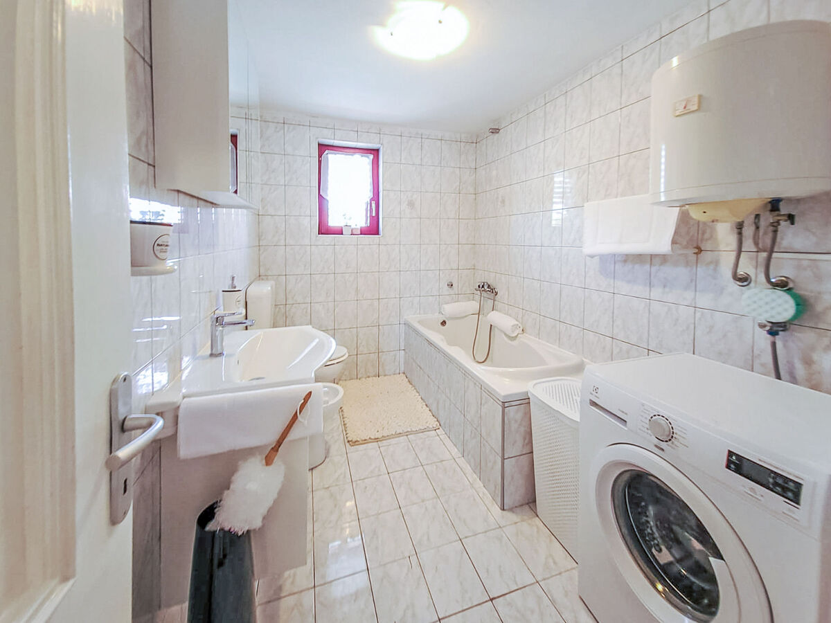 Maison Sonja avec piscine chauffée à Biograd na Moru - Photo 20
