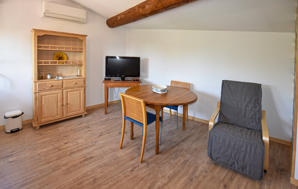Maison 1 chambre avec balcon et jardin à Caromb - Photo 4