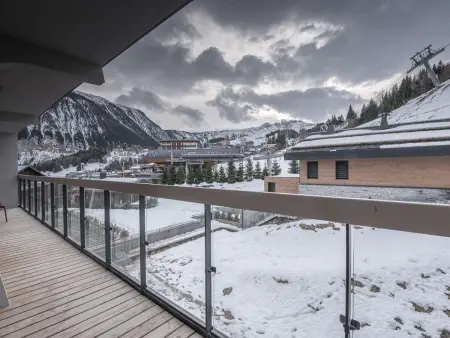 Appartement centre Courchevel 1550, accès direct pistes : photo 10