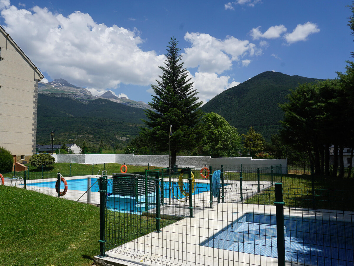 Appartement Loira à Villanúa, piscine et vue montagne - Photo 4