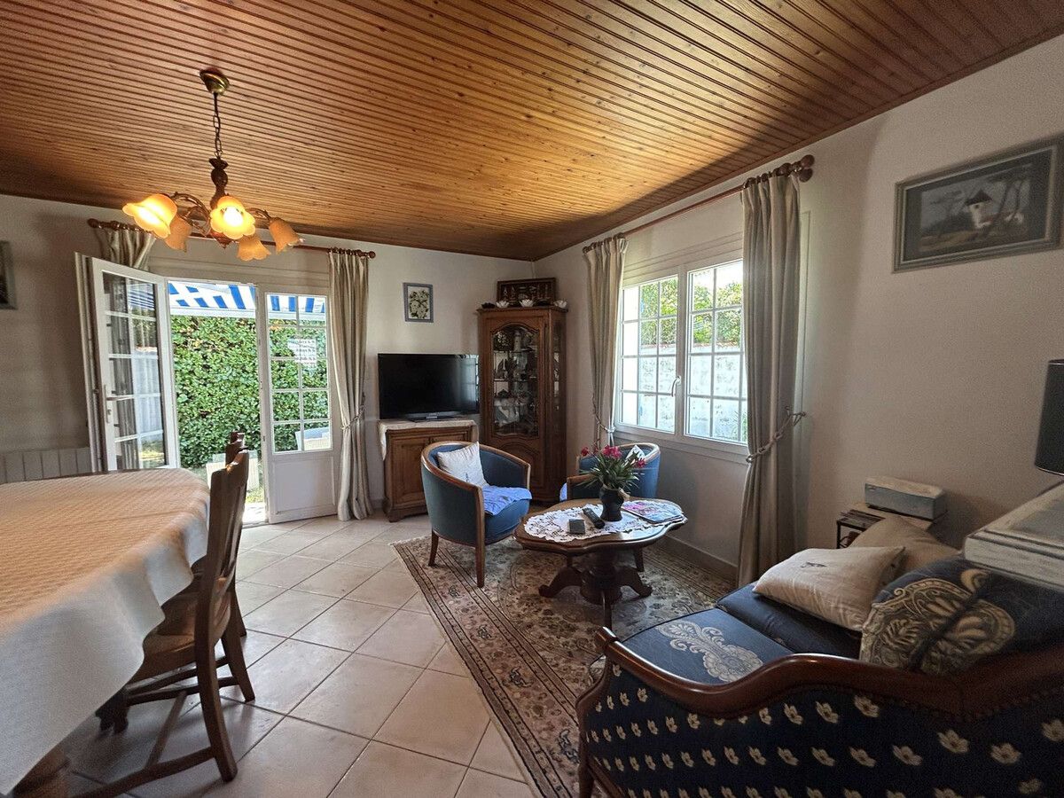 Maison 2 chambres à 400 m de la mer, jardin avec terrasse - Photo 6