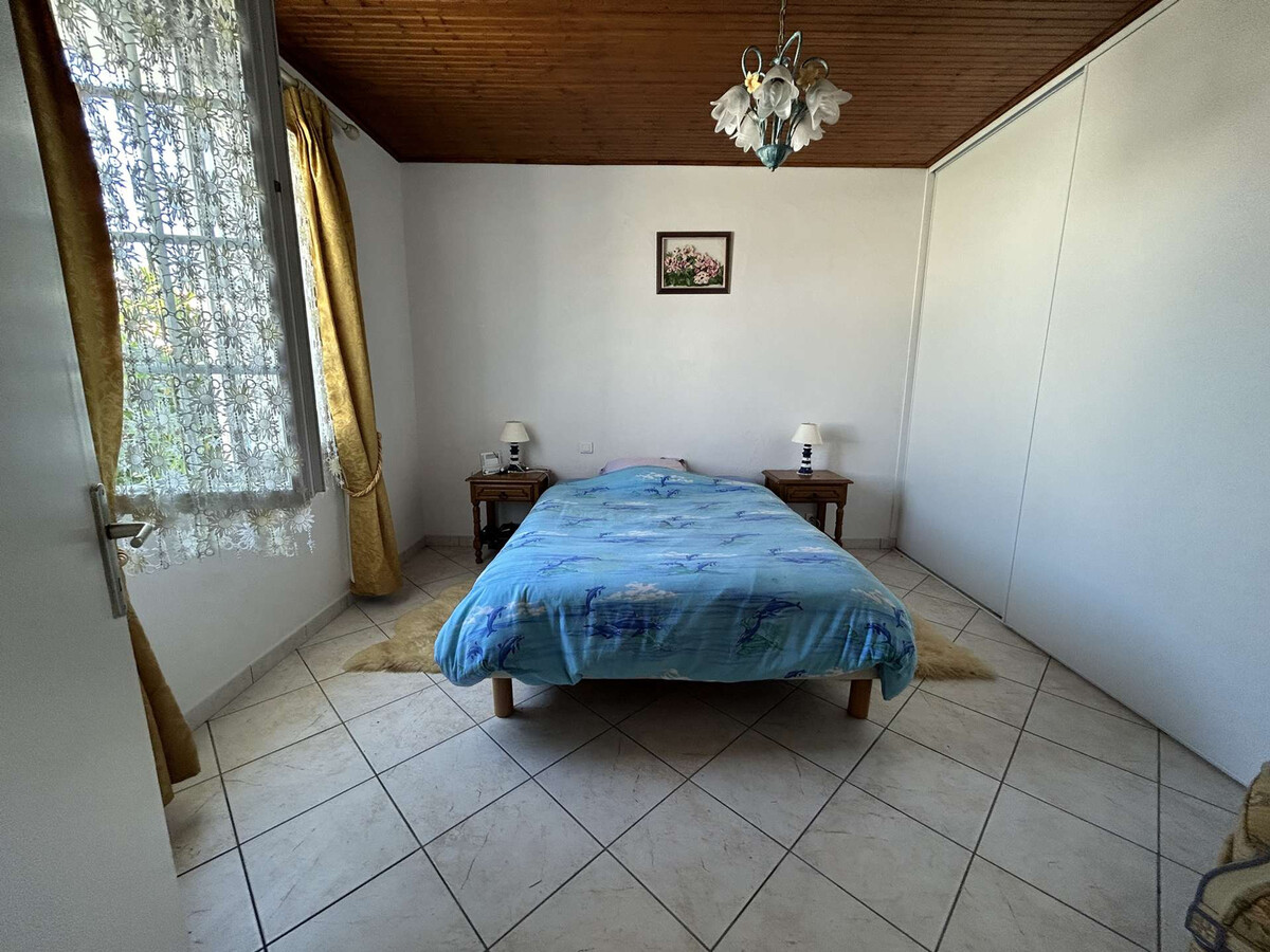 Maison 2 chambres à 400 m de la mer, jardin avec terrasse - Photo 12