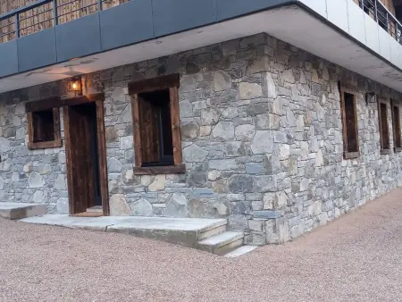 Appartement T3 rénové avec parking, terrasse et cour privative - Photo 19