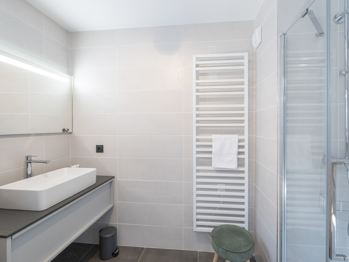Duplex 4 chambres, 99m², parking et skiroom à Huez - Photo 8