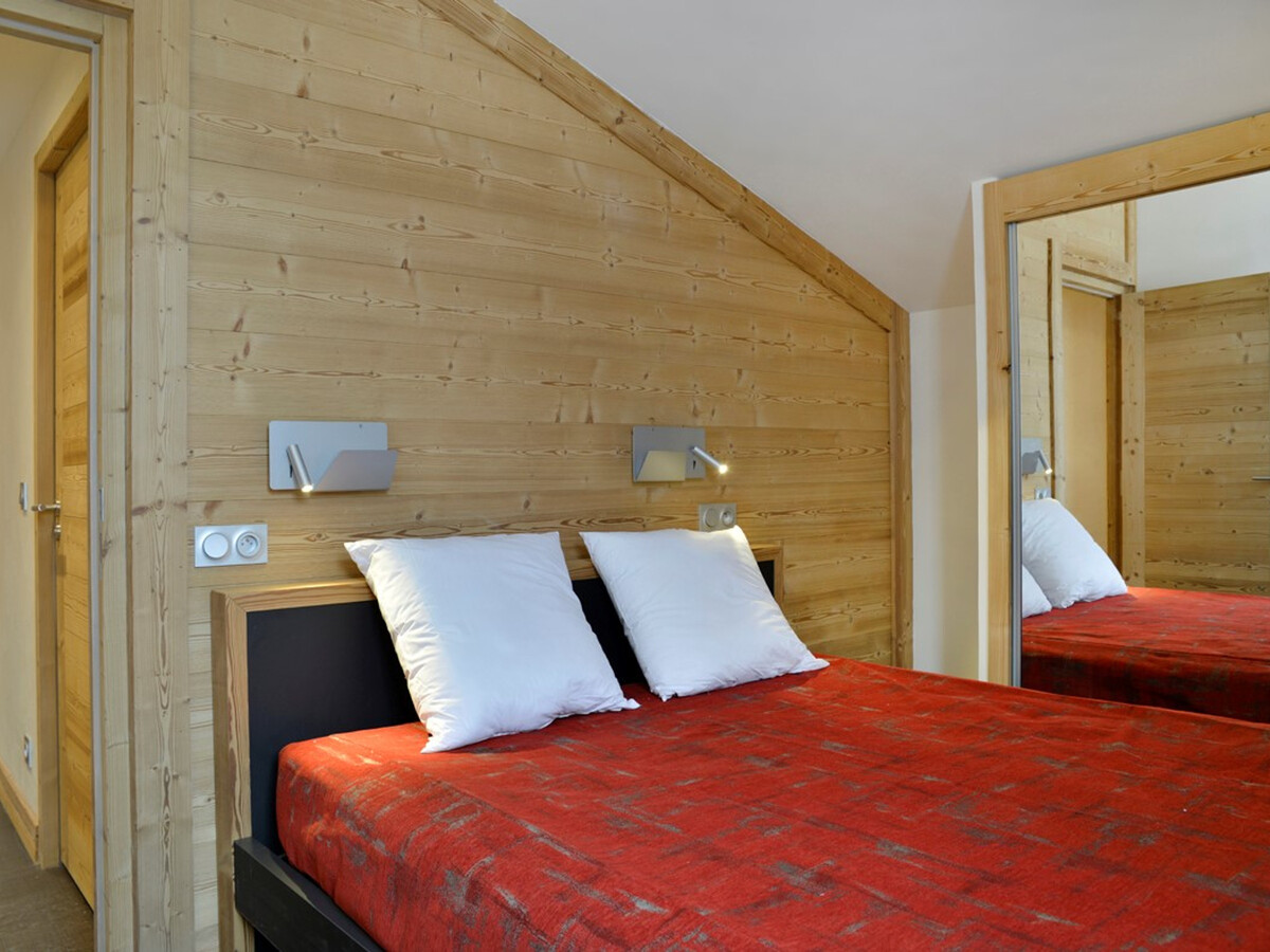 Duplex 6 pièces rénové · Accès skis aux pieds · Sauna et hammam - Photo 3