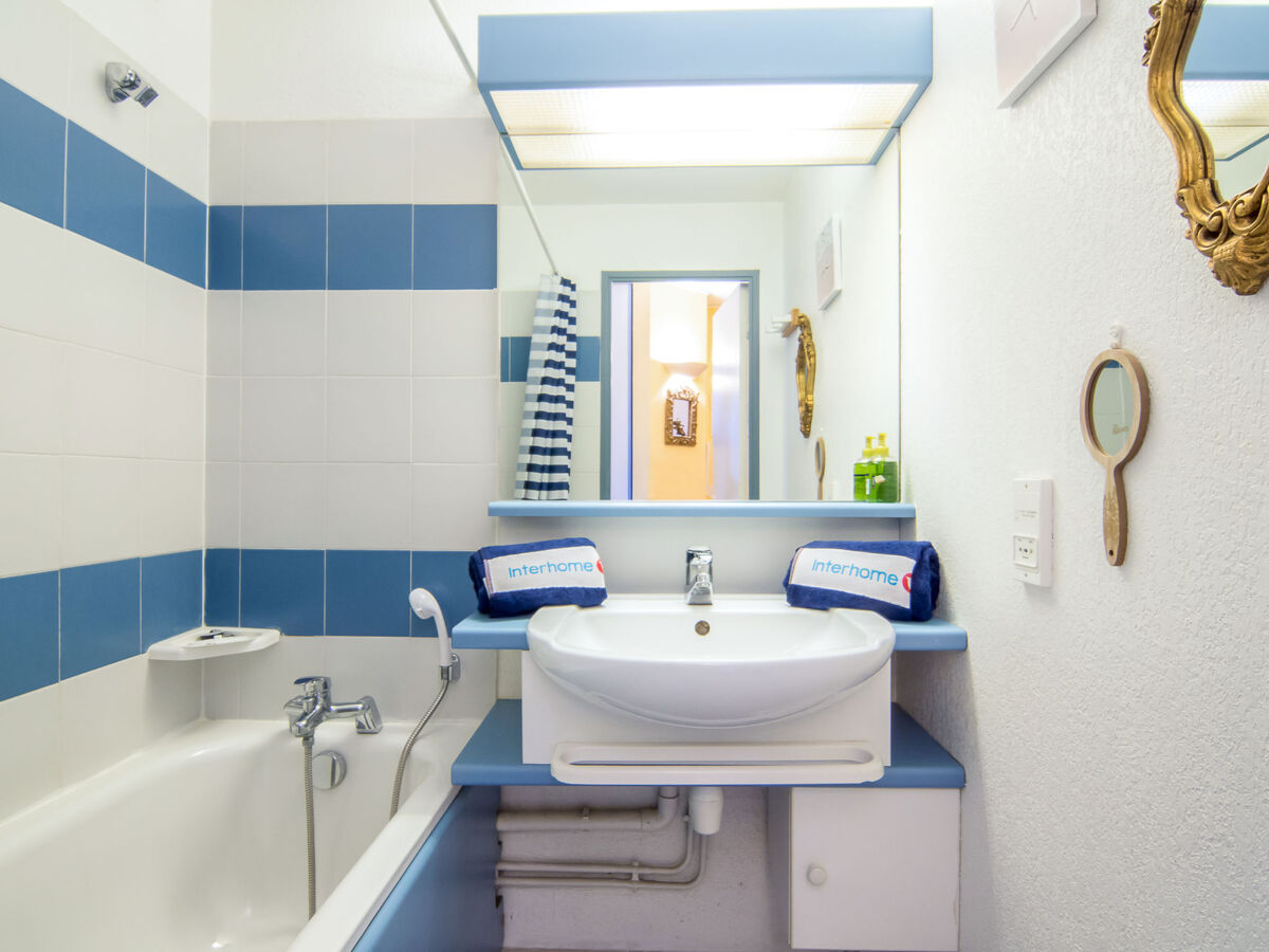 Appartement Les Marines de Gassin, vue mer et piscine - Photo 3