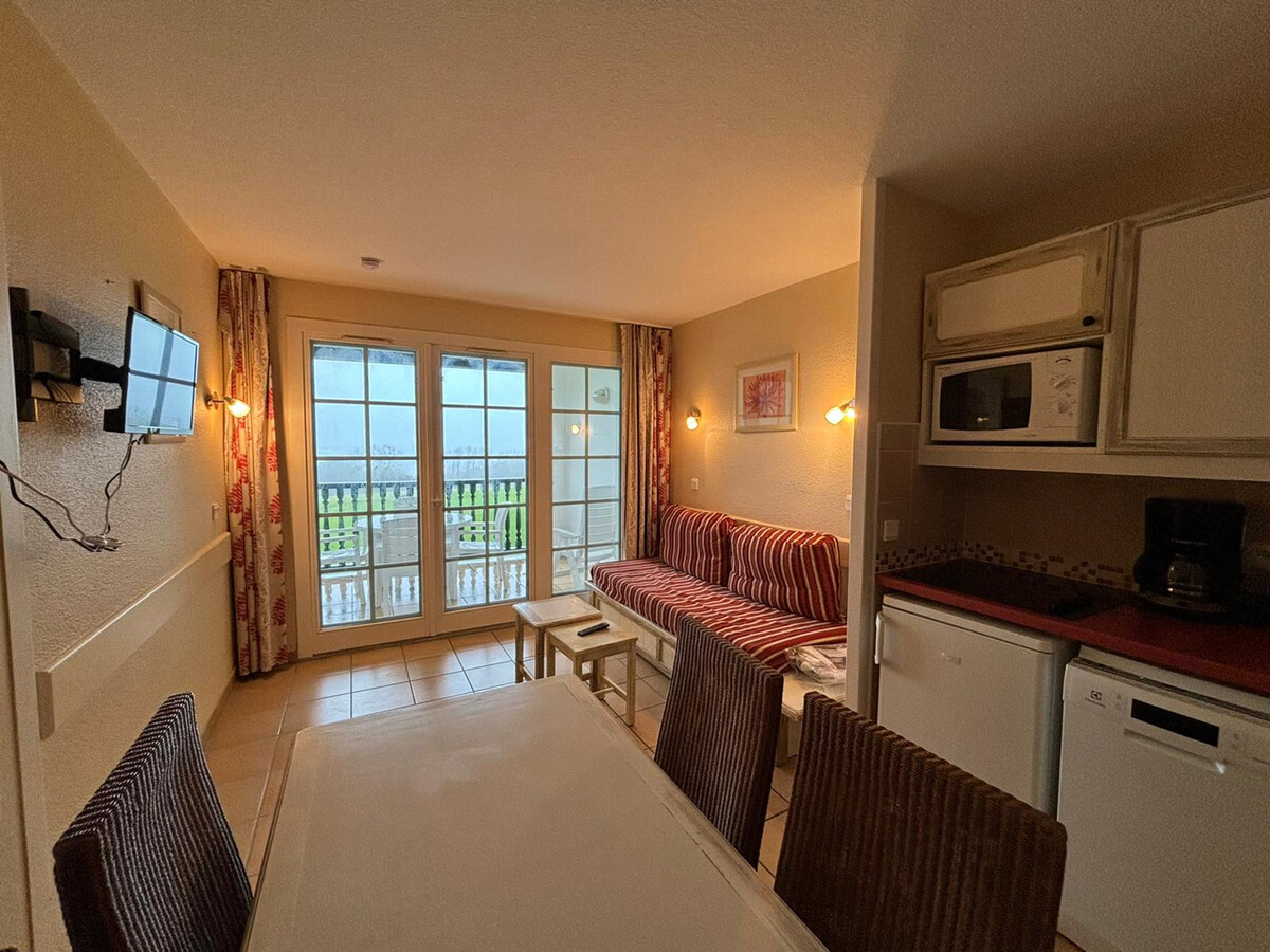 T2 avec piscine et terrasse vue mer à Urrugne - Photo 9