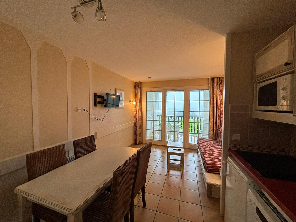 T2 avec piscine et terrasse vue mer à Urrugne - Photo 17