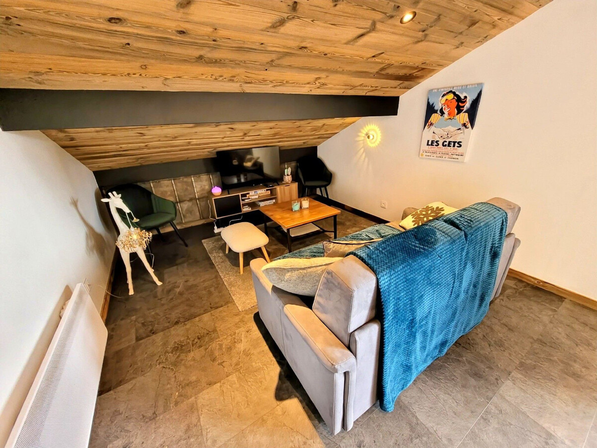 Appartement 2 chambres Les Gets, vue pistes et balcon sud-ouest - Photo 3