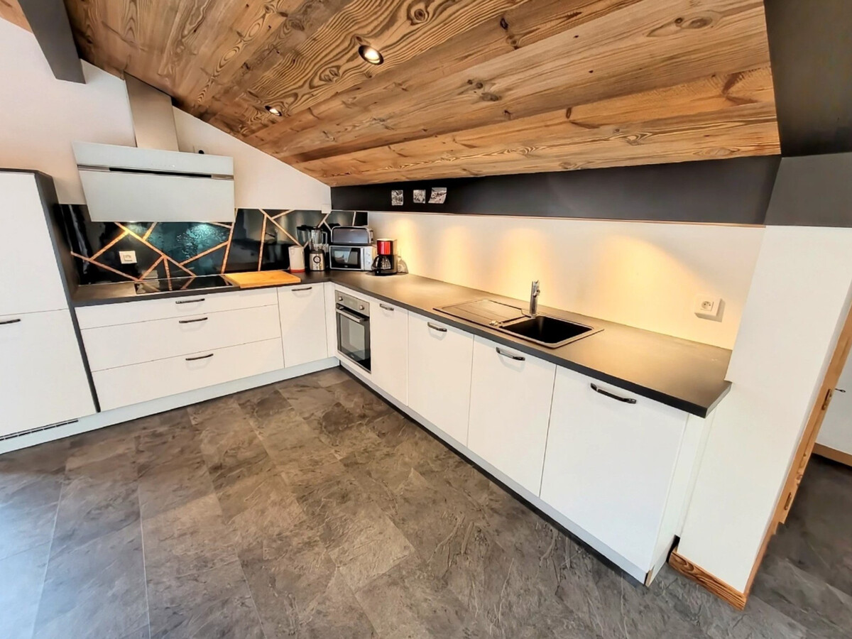 Appartement 2 chambres Les Gets, vue pistes et balcon sud-ouest - Photo 4