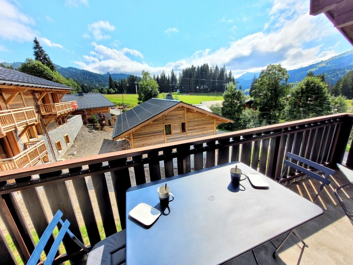 Appartement 2 chambres Les Gets, vue pistes et balcon sud-ouest - Photo 5