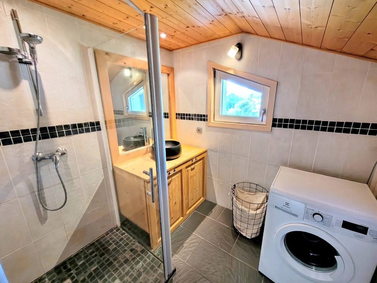 Appartement 2 chambres Les Gets, vue pistes et balcon sud-ouest - Photo 7