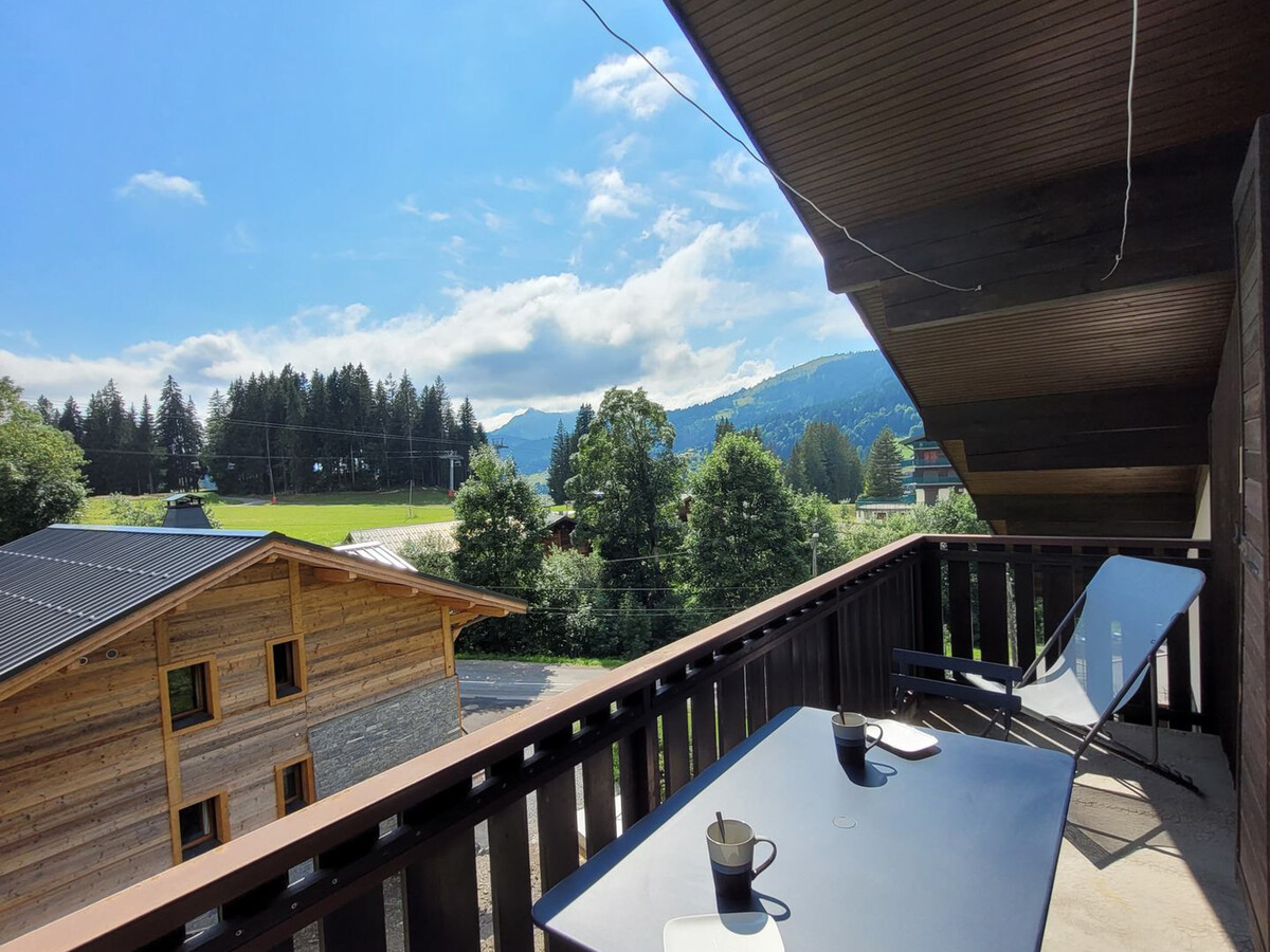 Appartement 2 chambres Les Gets, vue pistes et balcon sud-ouest - Photo 13