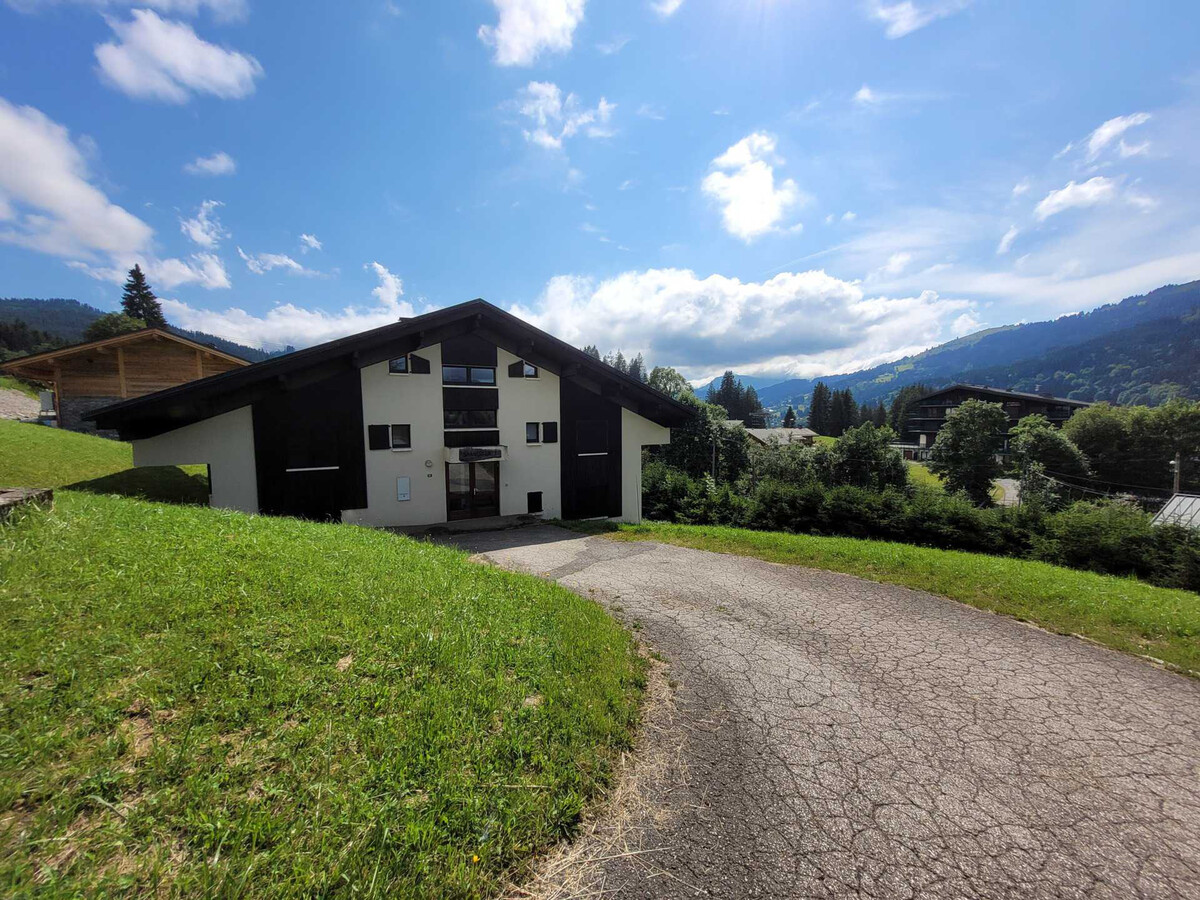Appartement 2 chambres Les Gets, vue pistes et balcon sud-ouest - Photo 16