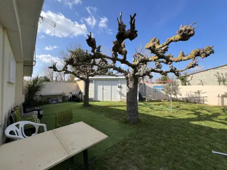 Maison Bungalow Climatisée avec Jardin Arboré, 3 Chambres, Wifi - Proche Plage et Commerces - Photo 1