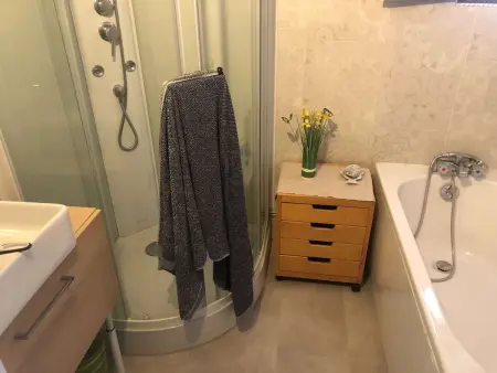 Maison Bungalow Climatisée avec Jardin Arboré, 3 Chambres, Wifi - Proche Plage et Commerces - Photo 10