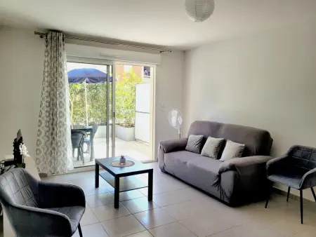 T3 moderne RDC avec piscine et garage à Canet : photo 3