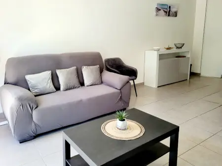 T3 moderne RDC avec piscine et garage à Canet : photo 5