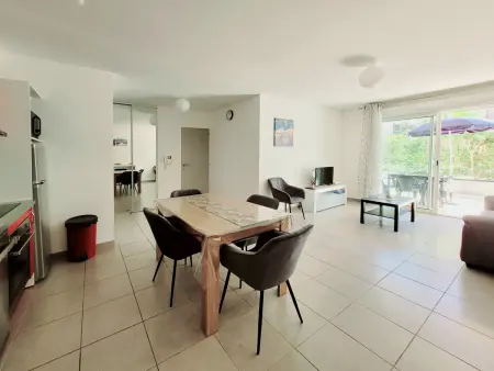T3 moderne RDC avec piscine et garage à Canet : photo 8