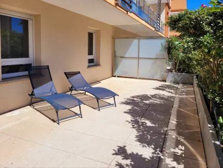 T3 moderne RDC avec piscine et garage à Canet : photo 18