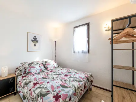 Appartement rénové 2024 à Saint-Pierre-la-Mer, terrasse 12 m² : photo 4