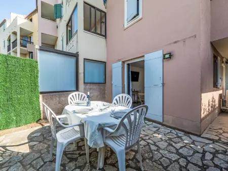 Appartement rénové 2024 à Saint-Pierre-la-Mer, terrasse 12 m² : photo 13