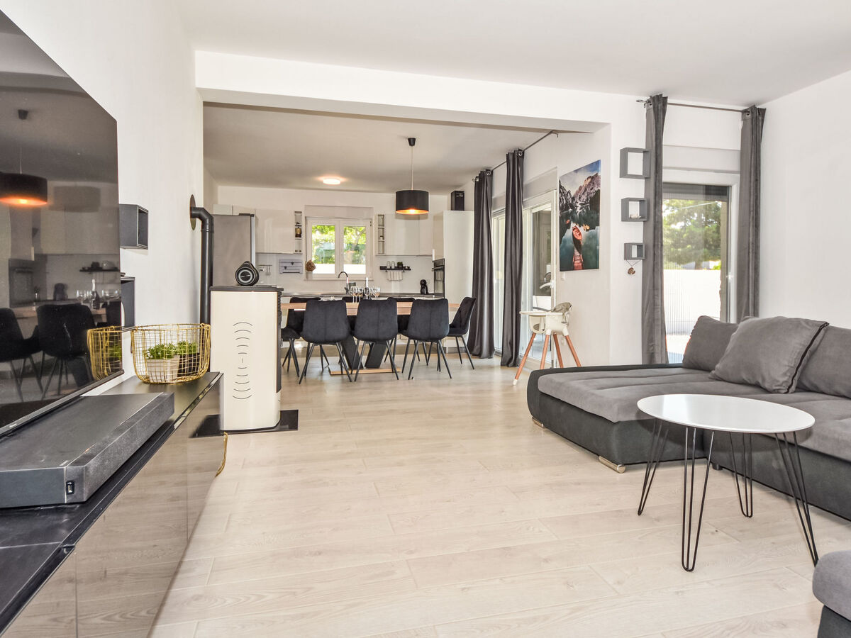 Maison Jurica à Vrsi avec piscine privée 8 x 4 m - Photo 11