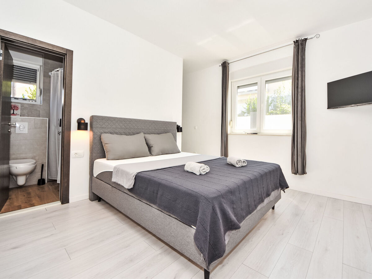 Maison Jurica à Vrsi avec piscine privée 8 x 4 m - Photo 24