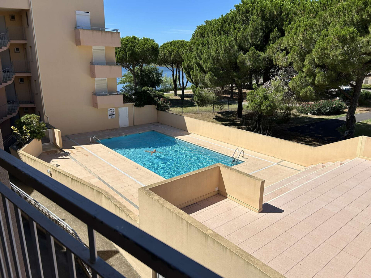 2 pièces avec terrasse vue piscine à Port Camargue - Photo 3