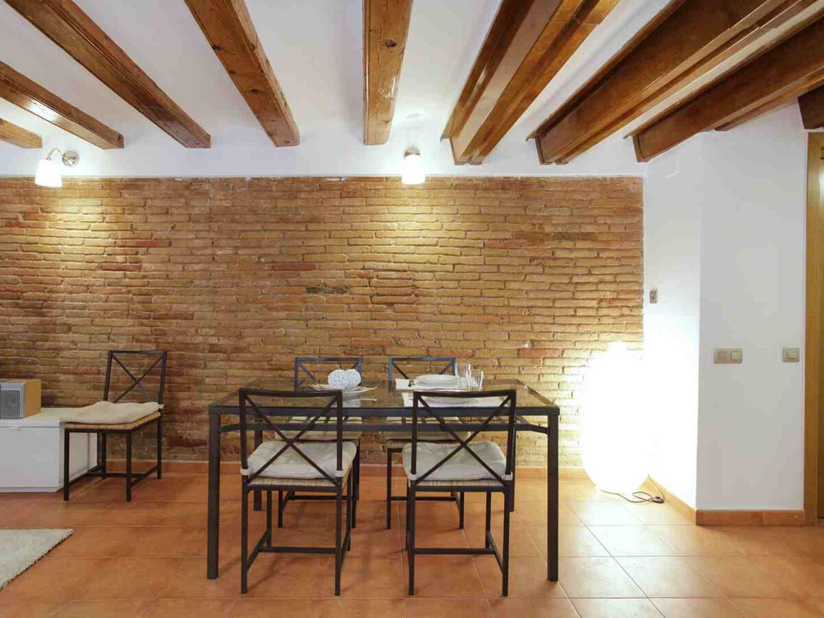 Appartement 5 pers. à Barcelone, charme XXe siècle rénové - Photo 5