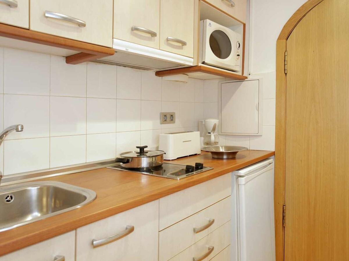 Appartement 5 pers. à Barcelone, charme XXe siècle rénové - Photo 8