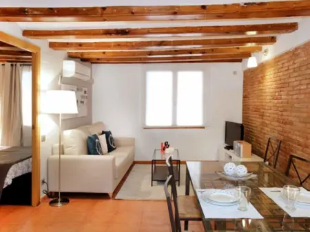 Location appartement à Barcelone, Appartement Familial Central à Barcelone - Charme Authentique, Confort Moderne