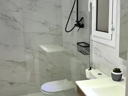 Appartement rénové à Barcelone, 2 chambres et 2 salles de bains : photo 7