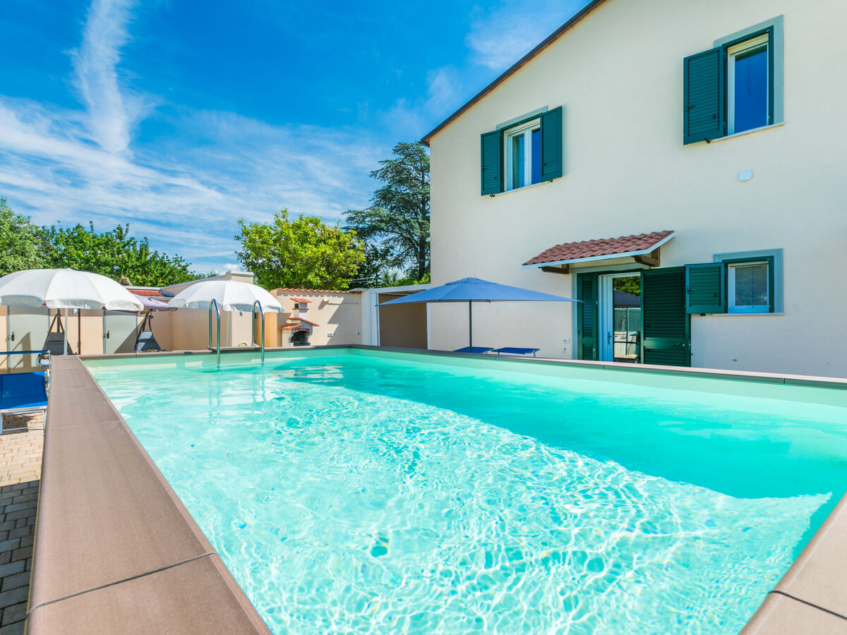 Da Lisa – Maison rénovée 2024 avec piscine près de Cecina - Photo 9
