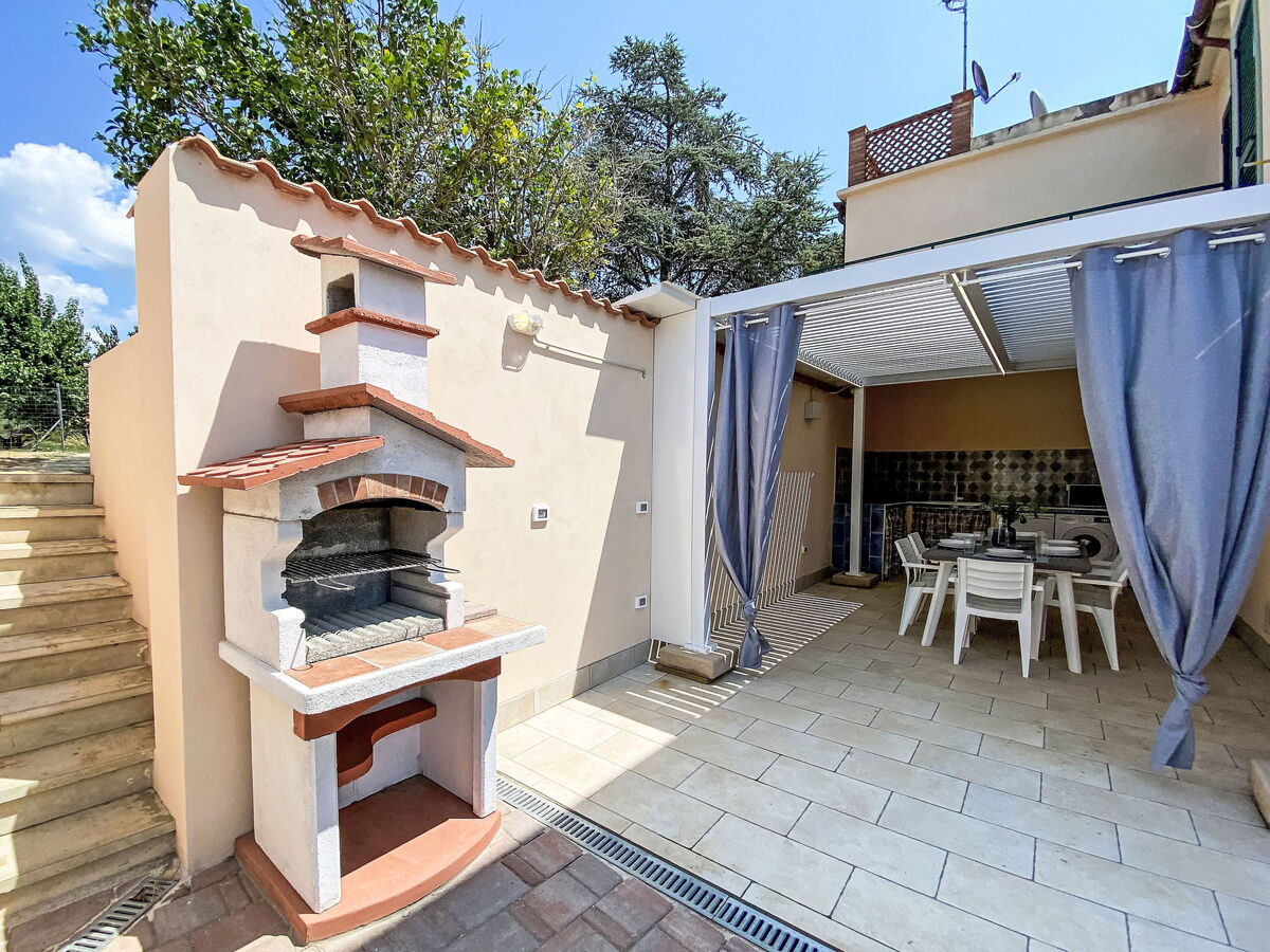 Da Lisa – Maison rénovée 2024 avec piscine près de Cecina - Photo 10