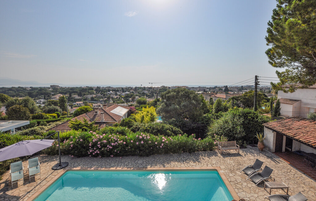 Maison avec piscine privée et vue mer à Antibes - Photo 9