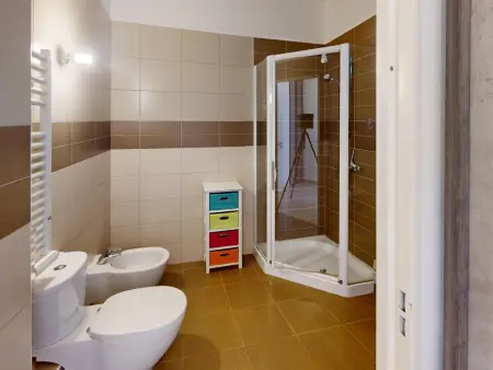 Appartement 2P centre Menton, terrasse et parking : photo 10
