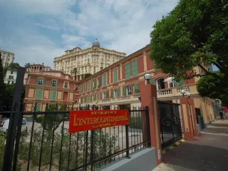 Appartement 2P centre Menton, terrasse et parking : photo 15