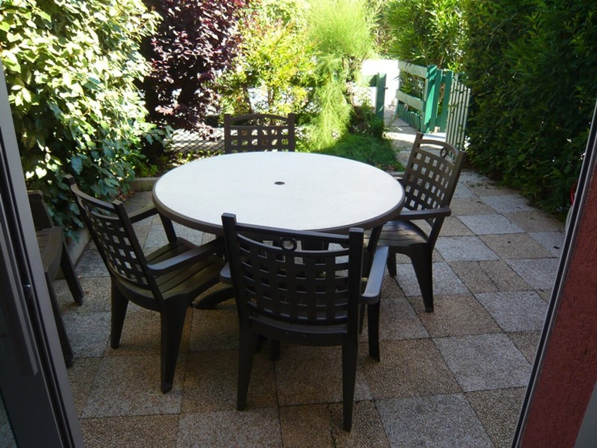 Maisonnette provençale duplex, piscine et parking privé - Photo 2