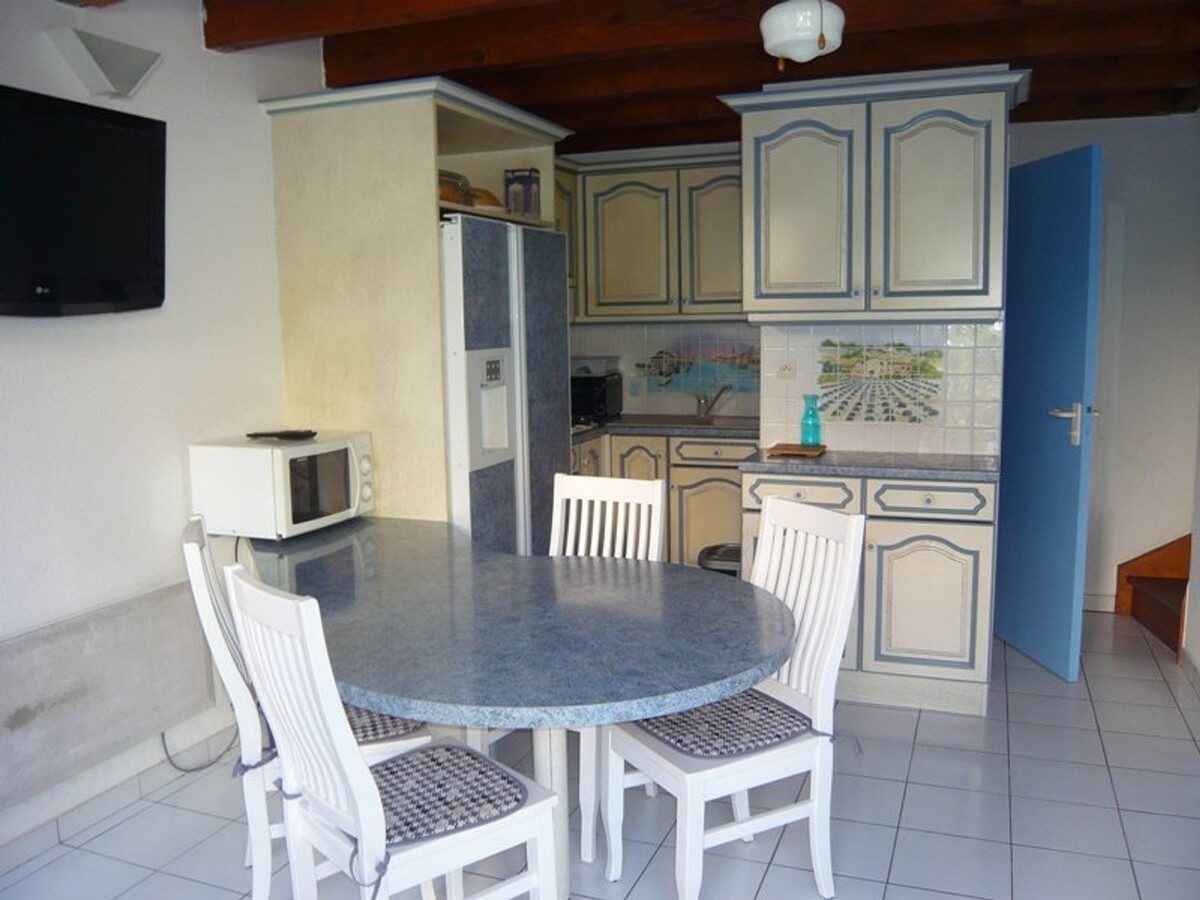 Maisonnette provençale duplex, piscine et parking privé - Photo 5