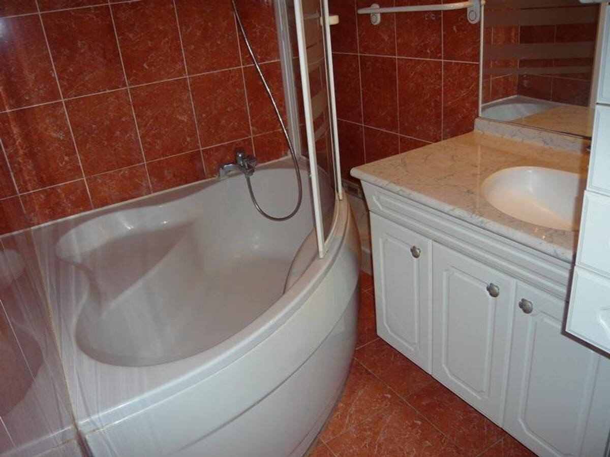 Maisonnette provençale duplex, piscine et parking privé - Photo 10