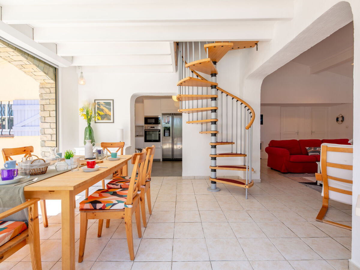 Villa Ohana à Sainte Maxime, piscine et jardin 1700 m² - Photo 9