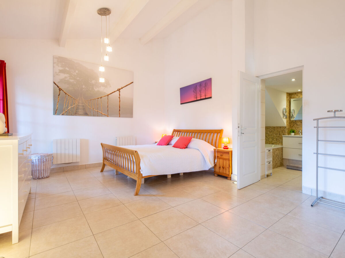 Villa Ohana à Sainte Maxime, piscine et jardin 1700 m² - Photo 13
