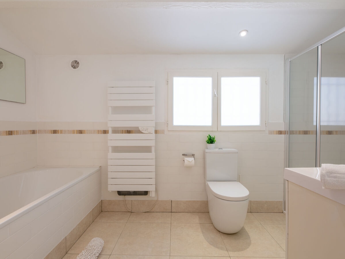 Villa Ohana à Sainte Maxime, piscine et jardin 1700 m² - Photo 17