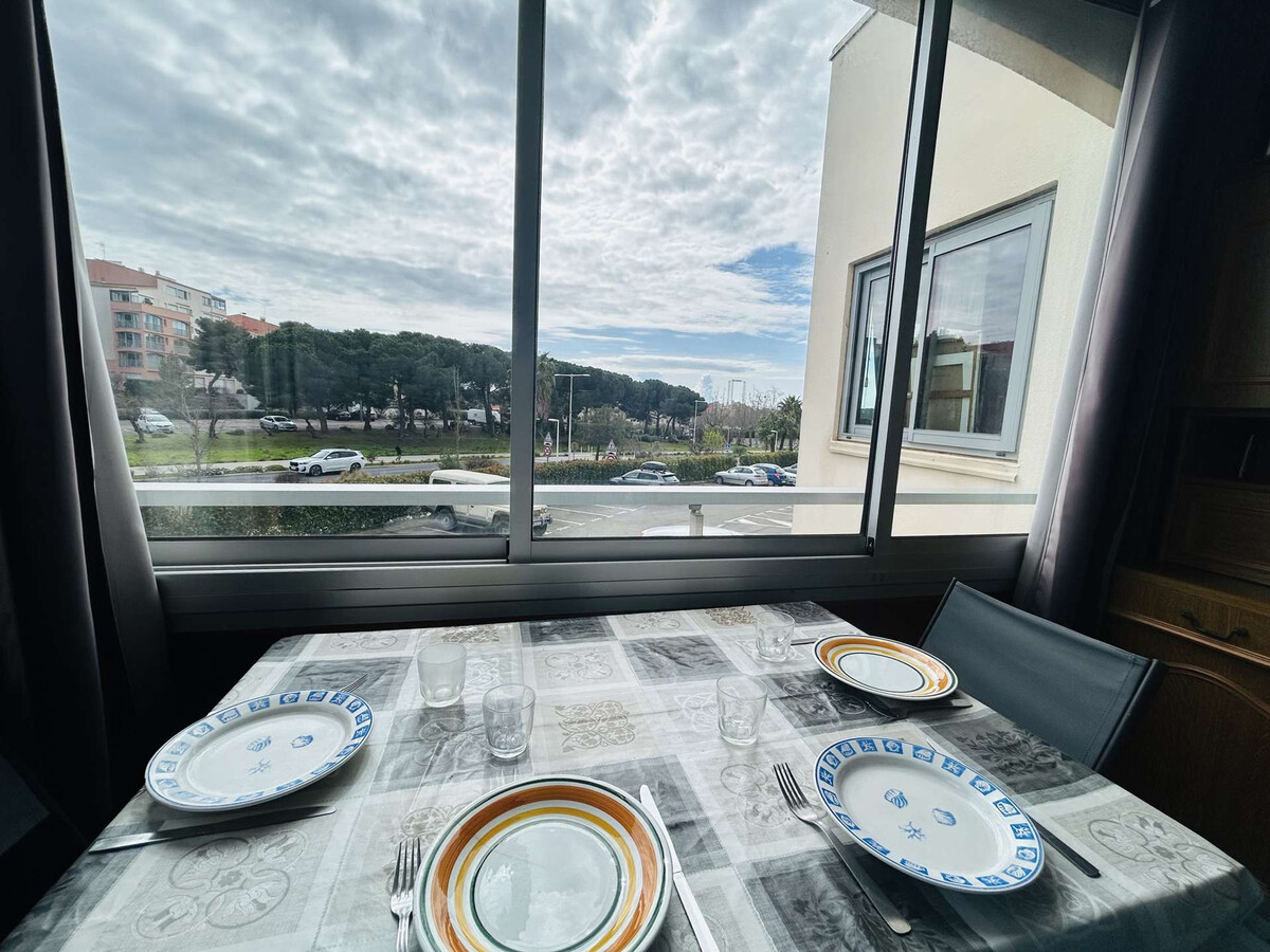 T2 terrasse et parking à 1,3 km de la plage - Photo 3