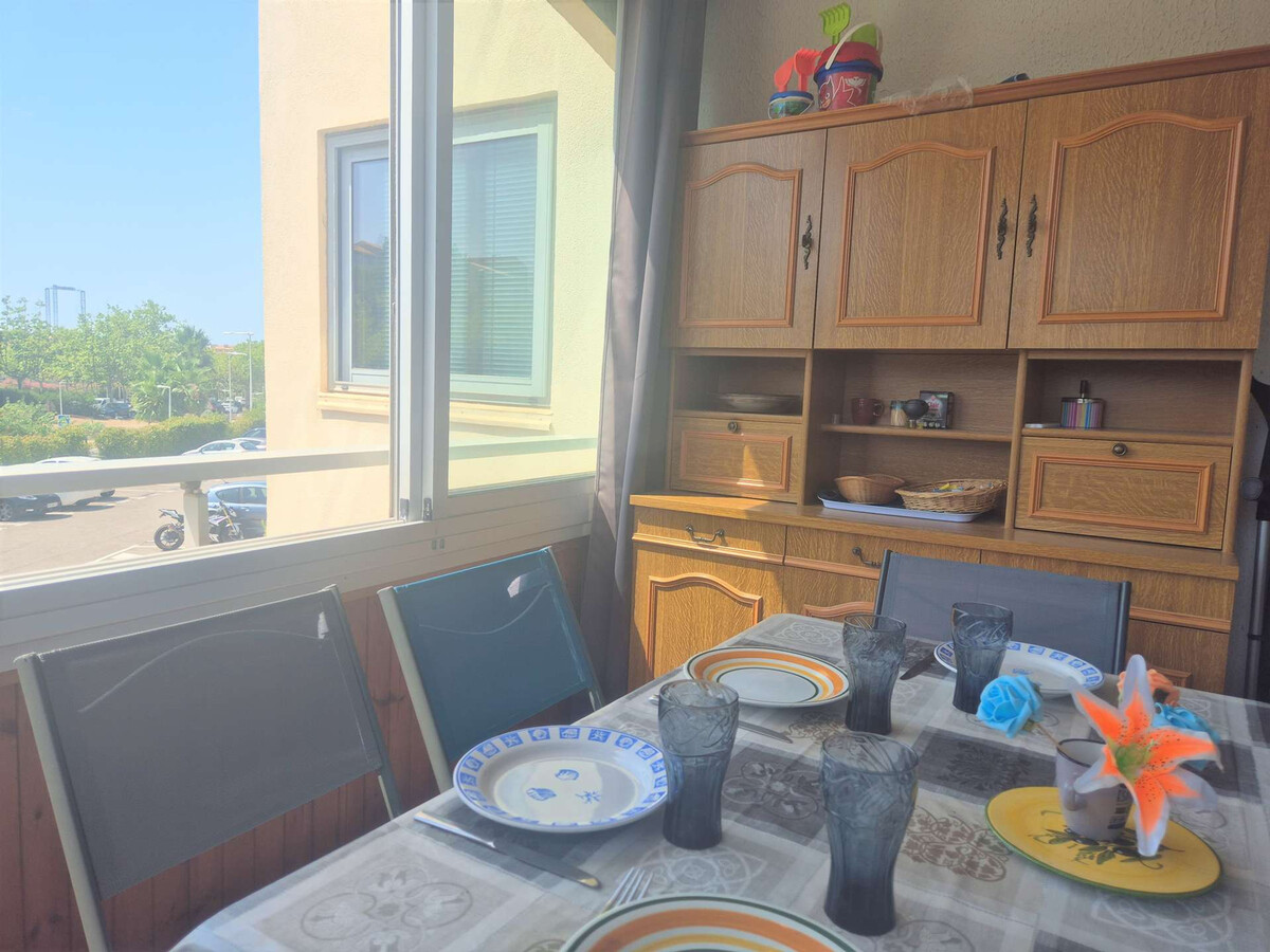 T2 terrasse et parking à 1,3 km de la plage - Photo 5