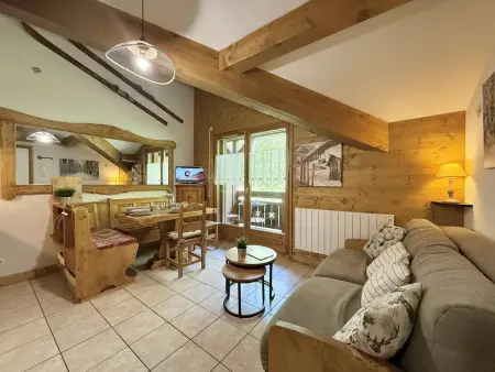 Location appartement à Praz sur Arly, Studio Cabine Mezzanine à Praz-Sur-Arly, proche pistes et lac, parking, balcon, 6 pers.