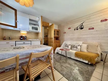Location appartement à Le Monêtier les Bains, Appartement lumineux 2 pièces cabine au Monêtier-les-Bains, proche pistes, avec parking